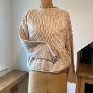 UNIVERSAL THREAD SWEATER